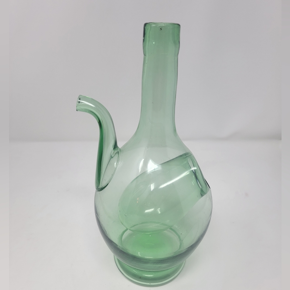 Vintage Green Italian Wine Decanter Handblown w/ Ice Chamber Approximately 10"